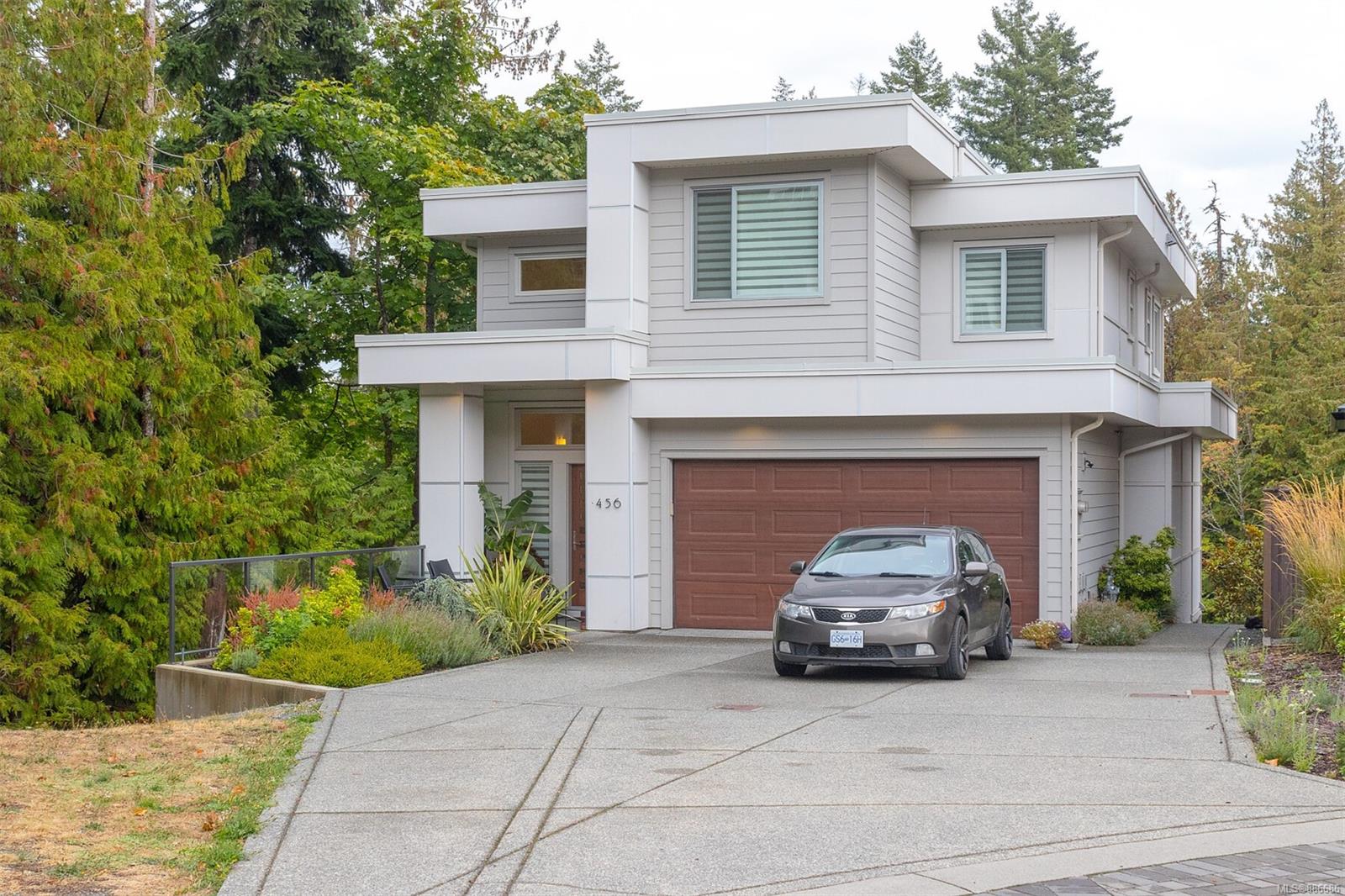 456 Regency Pl, Colwood BC V9C 0J7