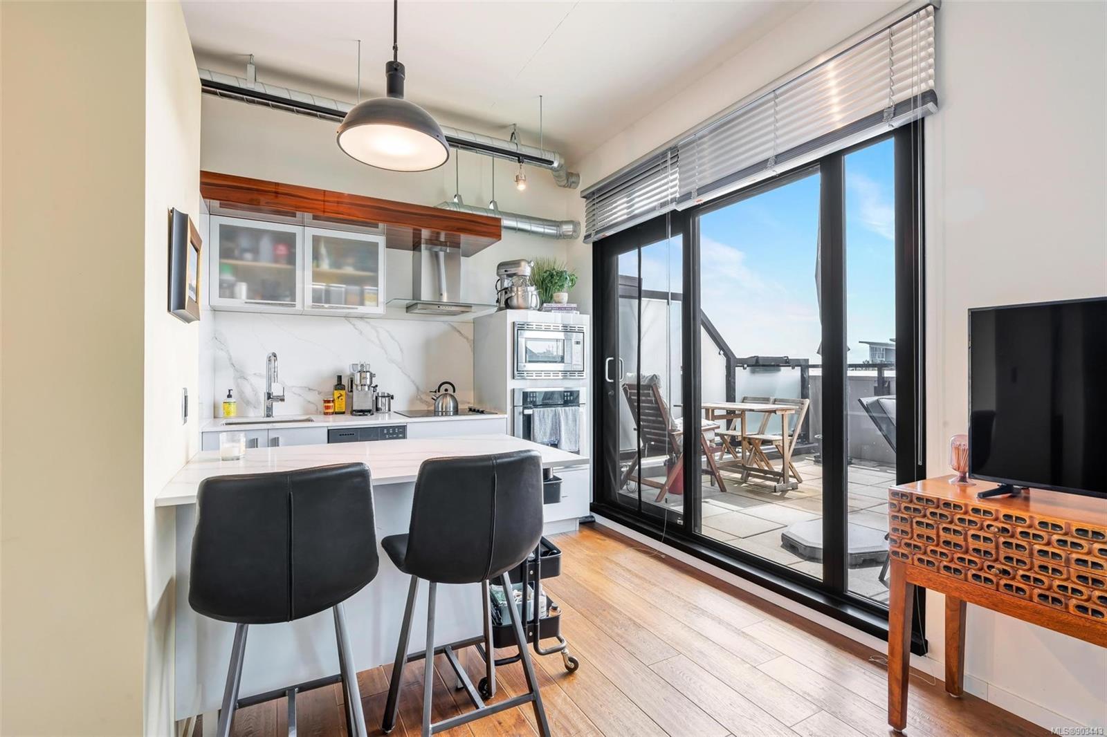1029 View St # 704, Victoria BC V8V 4V6